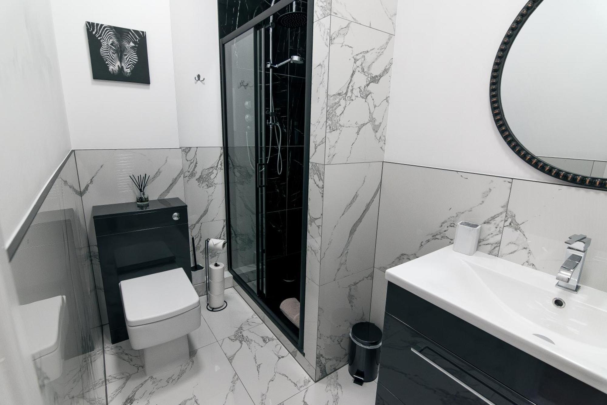 Modern Apartment In Aberdeen City Centre, Guild Street, Free Wifi Exteriör bild